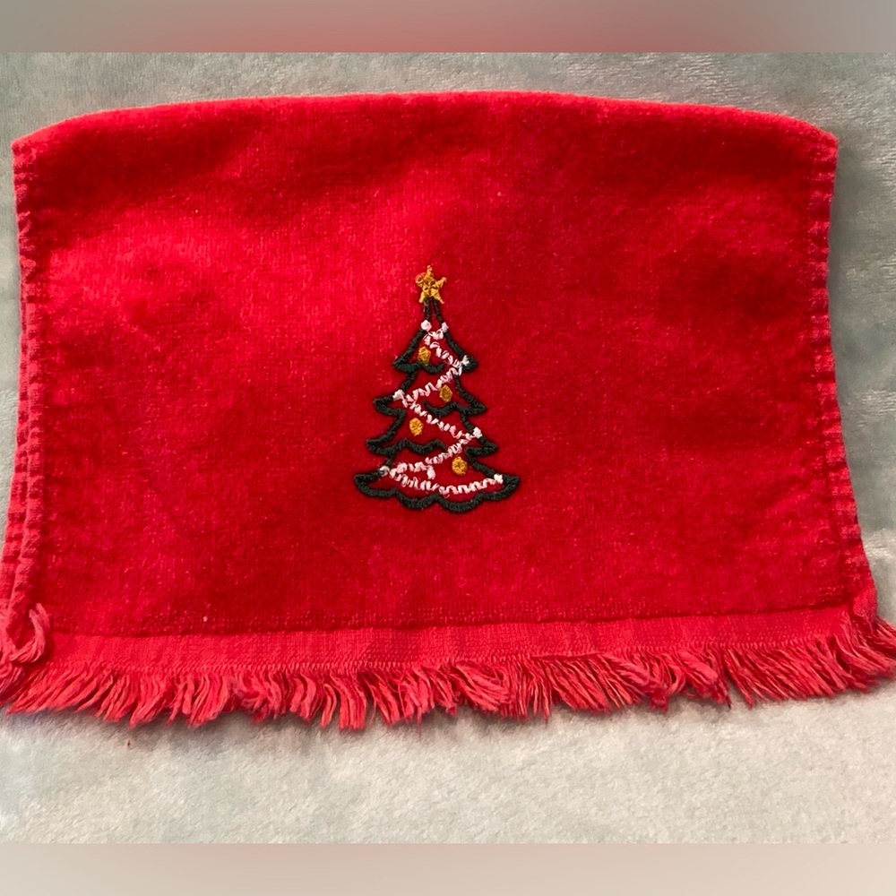Vintage Zodiac Red Fingertip Tea Towel Embroidered Christmas Tree 100% Cotton